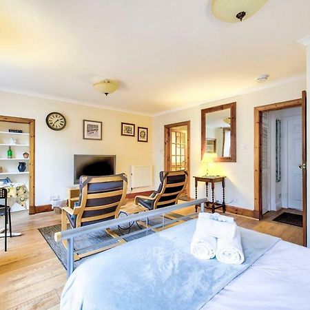 Joivy Royal Mile Apartment In Prime Location Edimburgo Esterno foto