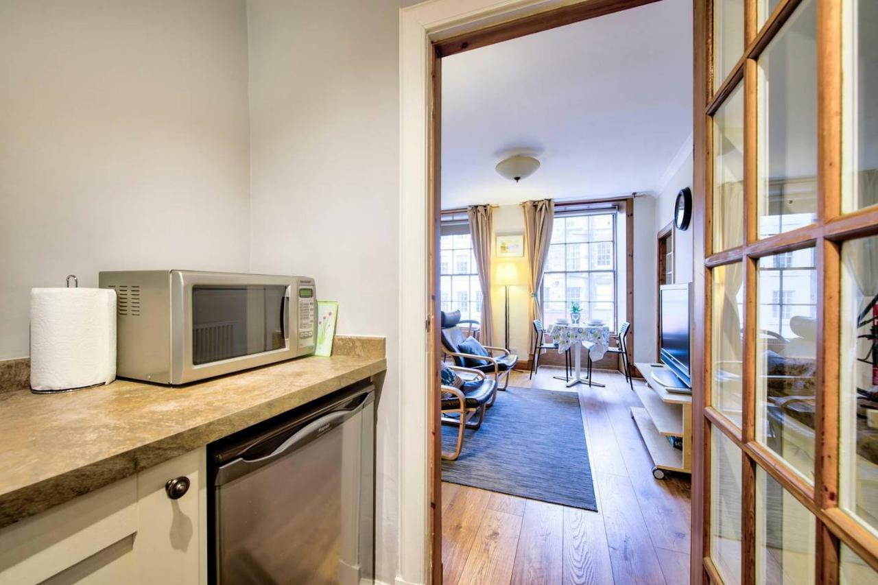 Joivy Royal Mile Apartment In Prime Location Edimburgo Esterno foto