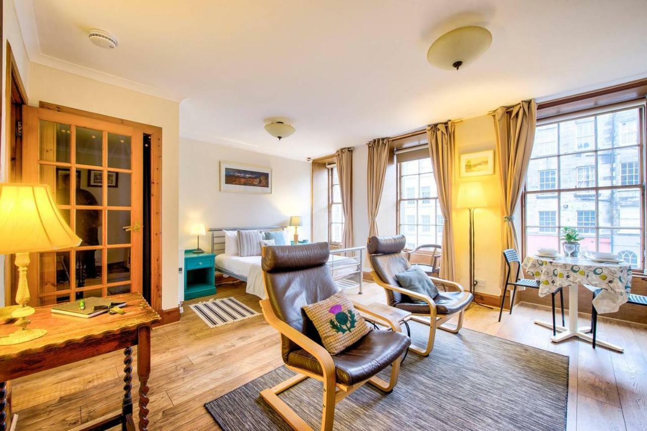 Joivy Royal Mile Apartment In Prime Location Edimburgo Esterno foto